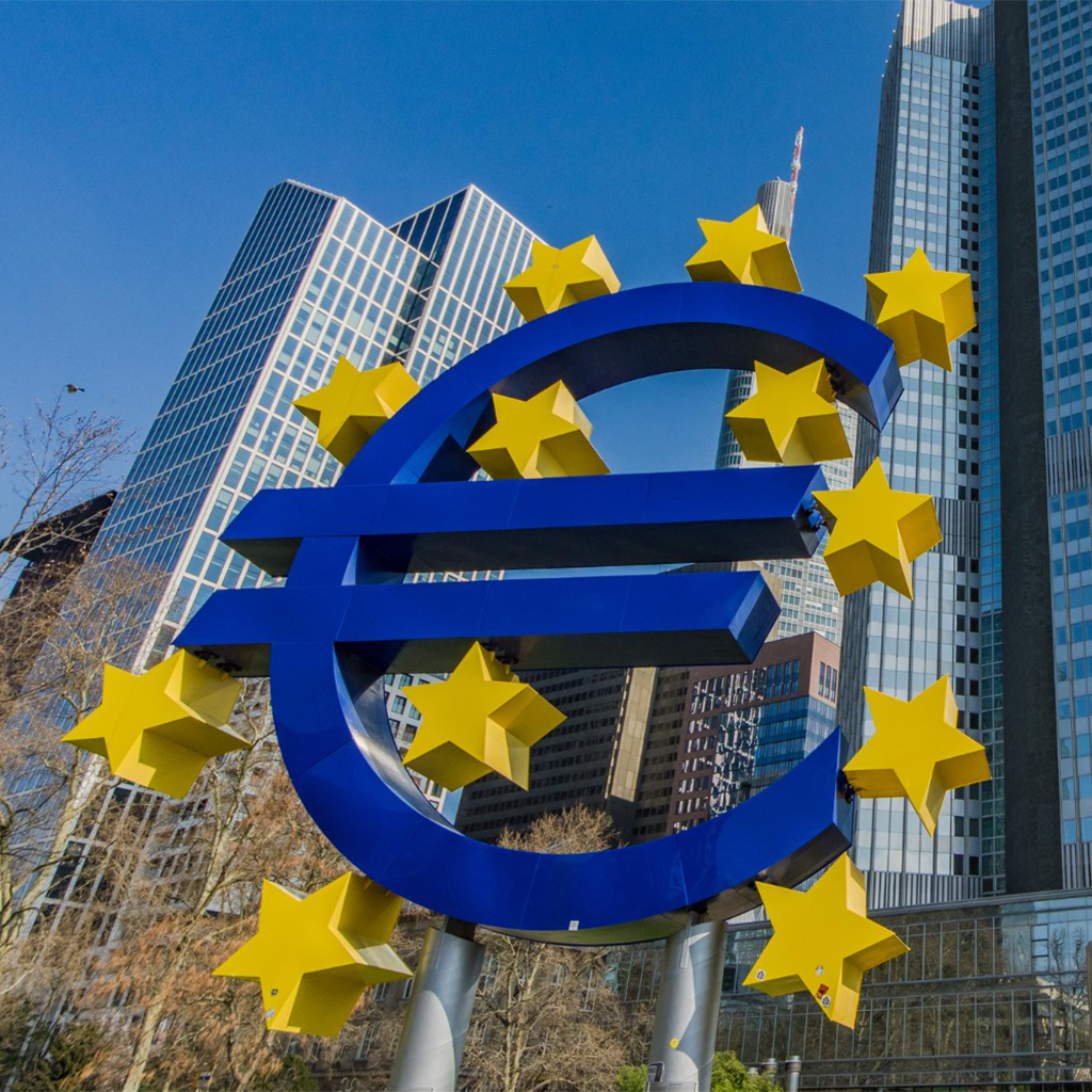 Modernising Banks in Europe – Technology Trends and Challenges for Small & Mid-sized Banks